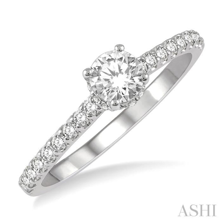 1/2 Ctw Diamond Engagement Ring With 1/4 Ct Round Cut Diamond Center Stone in 14K White Gold