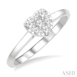 1/8 Ctw Round Cut Diamond Heart Shape Lovebright Ring in 14K White Gold