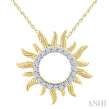 1/4 Ctw Textured Sunburst Round Cut Diamond Fashion Pendant With Chain in 14K Yellow Gold