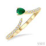 1/10 ctw Petite 4X3 MM Pear Cut Emerald and Round Cut Diamond Precious Fashion Ring in 10K Yellow Gold