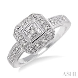 Light Weight Diamond Ring